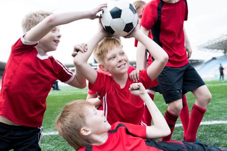 Dlaczego obóz piłkarski to więcej niż tylko sport?