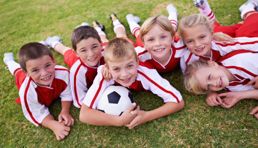 5 powodów, dla których warto wysłać dziecko na obóz sportowy